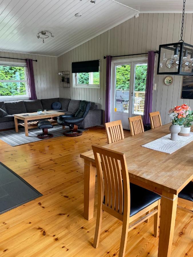 Leilighet Med Flott Uteplass Ulefoss Bagian luar foto